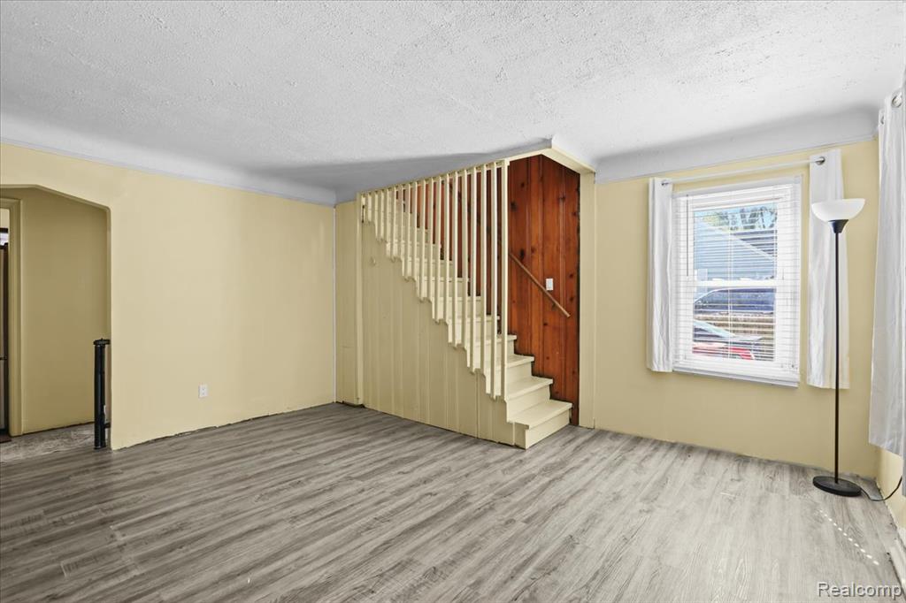 21160 Inkster Road Southfield, MI 48033 - Photo 5 of 35 Gallery Image 5