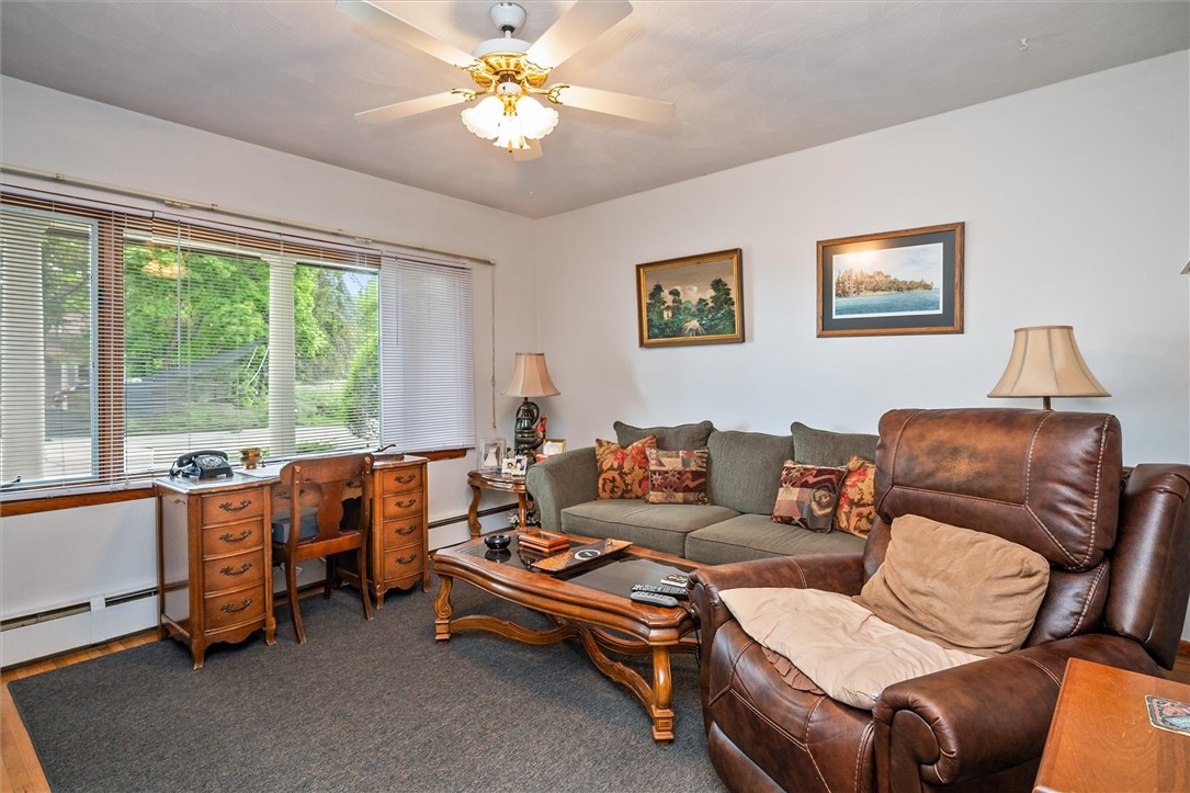 4805 West Ridge Road Parma, NY 14559 - Photo 43 of 50 Apt Living room