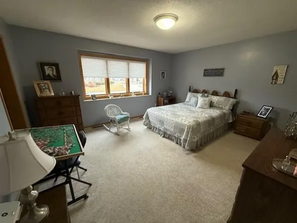 $299,900 | 305 15th Street North, Breckenridge, MN 56520