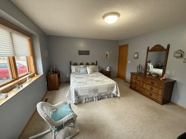 $299,900 | 305 15th Street North, Breckenridge, MN 56520