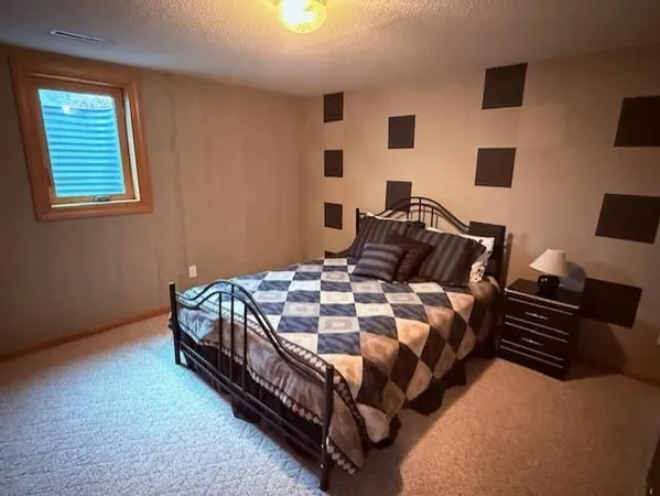 $299,900 | 305 15th Street North, Breckenridge, MN 56520