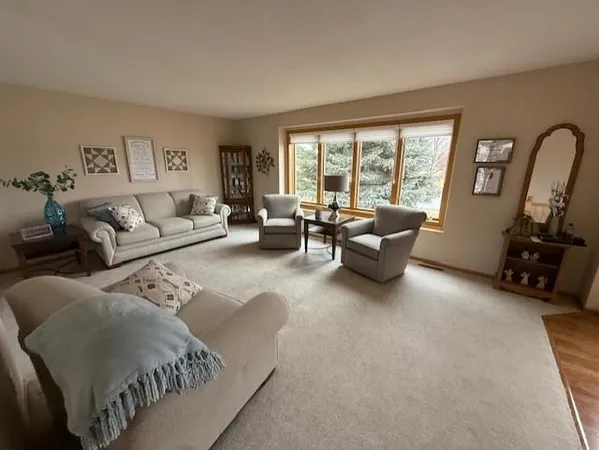 $299,900 | 305 15th Street North, Breckenridge, MN 56520