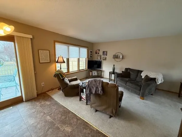 $299,900 | 305 15th Street North, Breckenridge, MN 56520