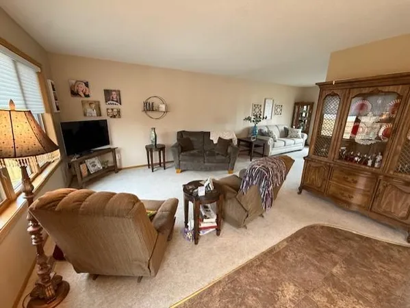 $299,900 | 305 15th Street North, Breckenridge, MN 56520