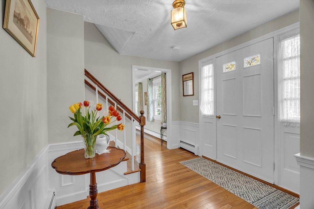 1 Chester Road Boxborough, MA 01719 - Photo 13 of 41 a living room with furniture and a potted plant
