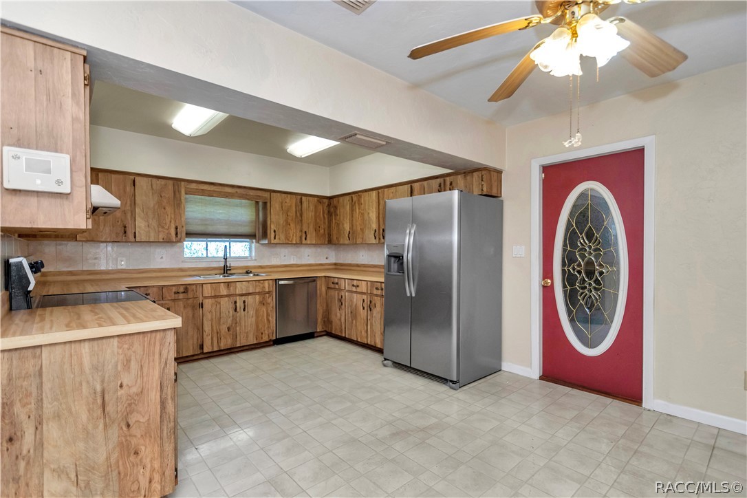 1105 South Waterview Drive Inverness, FL 34450 - Photo 14 of 32