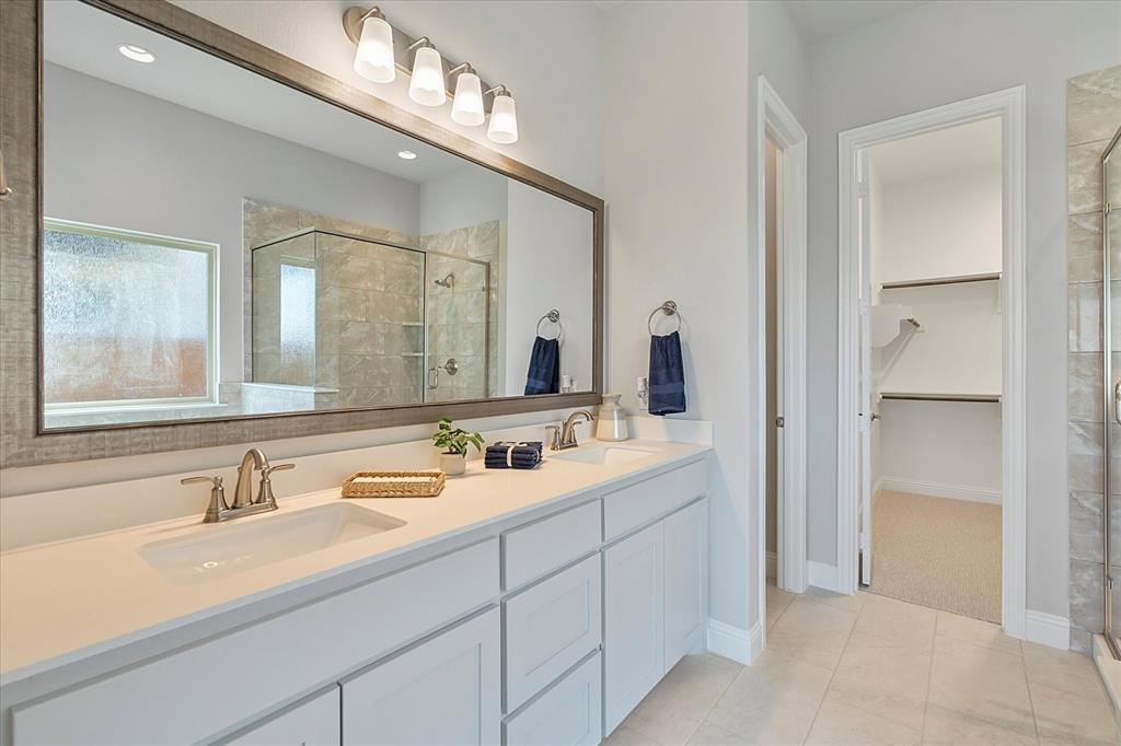 3611 Finnian Street Rowlett, TX 75088 - Photo 16 of 27 16-Finnian104 - bath