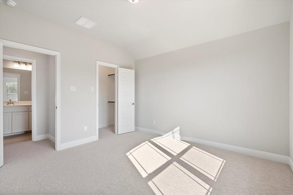 3611 Finnian Street Rowlett, TX 75088 - Photo 21 of 27 21-Finnian039 - bed3