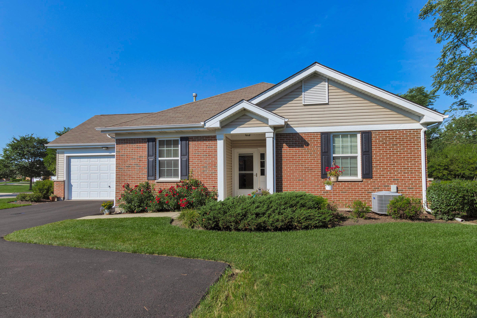 1417 Draper Road, Unit 1417 McHenry, IL 60050 - Photo 2 of 19