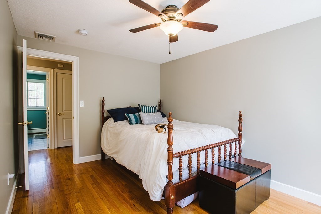 25 Pillings Pond Road Lynnfield, MA 01940 - Photo 14 of 39 Gallery Image 14