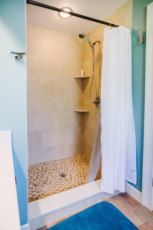 25 Pillings Pond Road Lynnfield, MA 01940 - Photo 21 of 39 Gallery Image 21