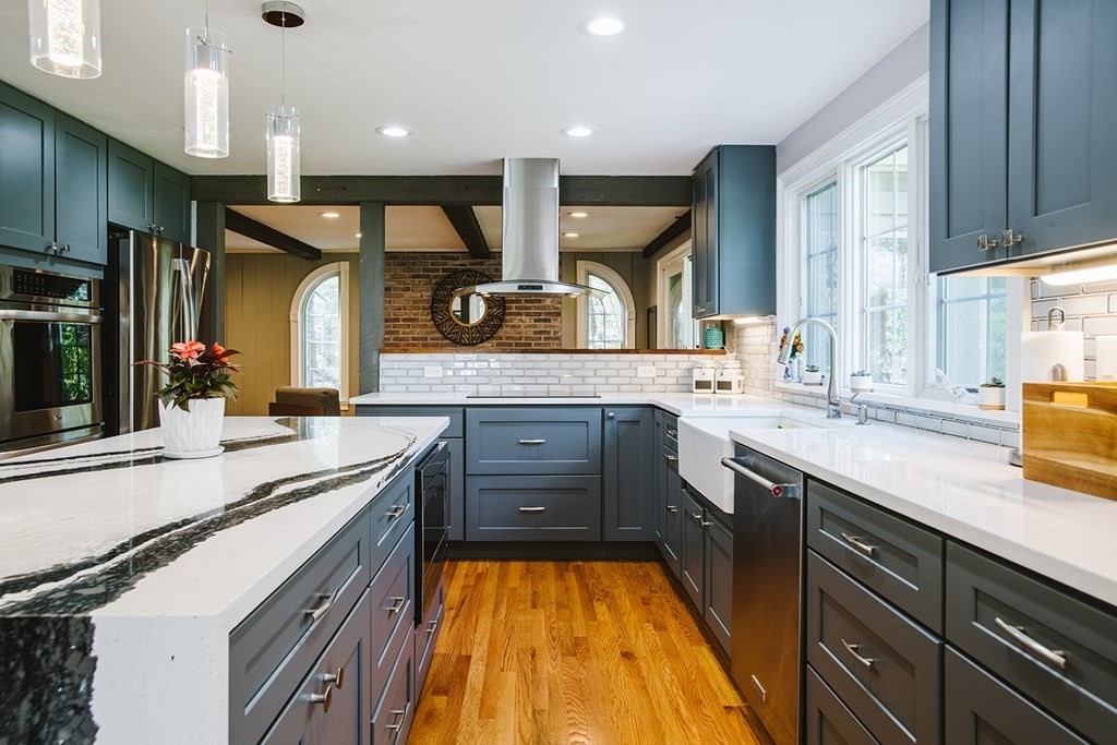 25 Pillings Pond Road Lynnfield, MA 01940 - Photo 7 of 39 Gallery Image 7