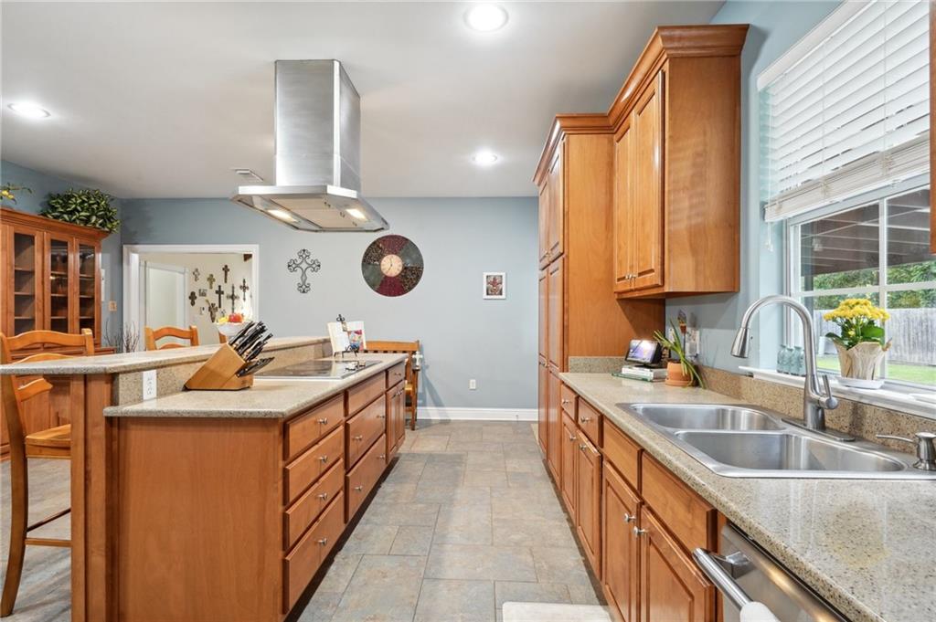 555 Barbara Place Mandeville, LA 70448 - Photo 12 of 35