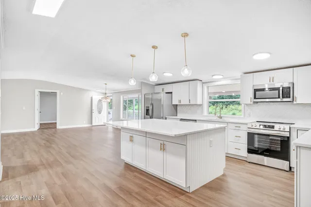 $275,000 | 3035 East Darden Road, Faison, NC 28341