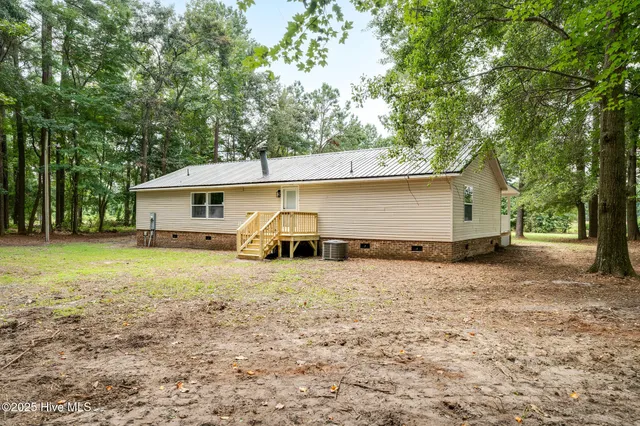 $275,000 | 3035 East Darden Road, Faison, NC 28341
