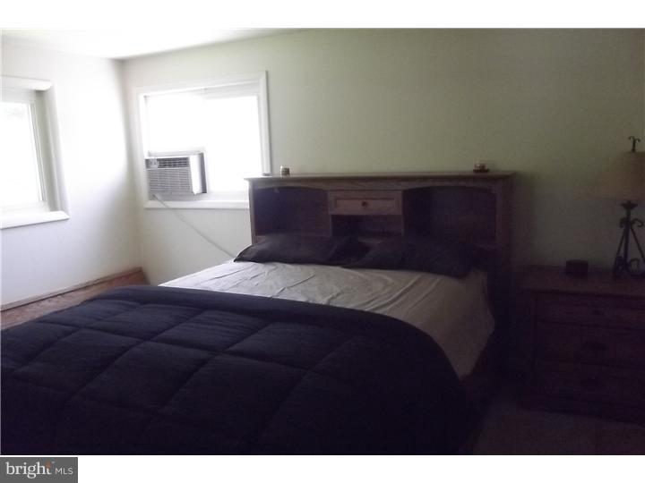 809 Cypress Road Warminster, PA 18974 - Photo 10 of 16