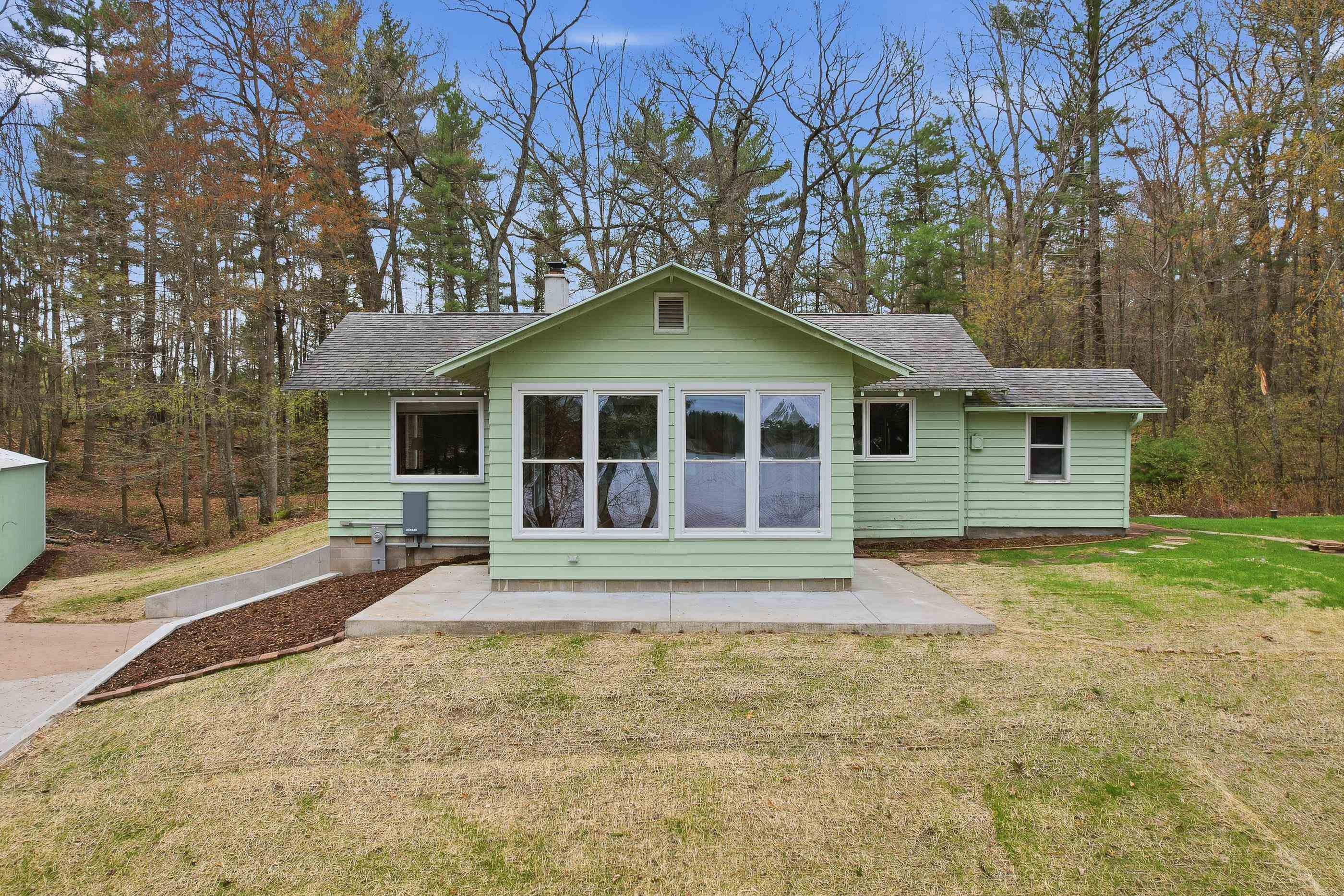 E1875 Doede Road Iola, WI 54945 - Photo 1 of 60