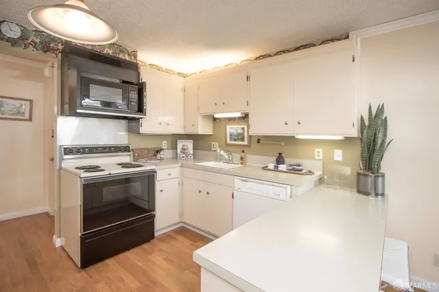 $825,000 | 5080 Diamond Heights Boulevard, Unit A, San Francisco, CA 94131