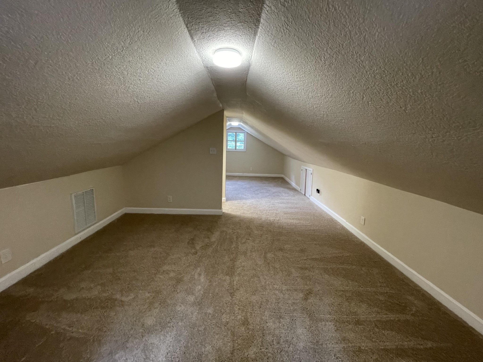 474 Pumpkin Hollow Road Heiskell, TN 37754 - Photo 17 of 22 a view of an empty room
