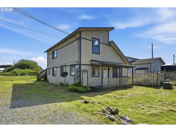 $389,000 | 195 17th Street Southeast, Bandon, OR 97411