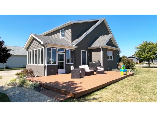 $470,000 | 737 Mulberry Lane, Tipton, IN 46072