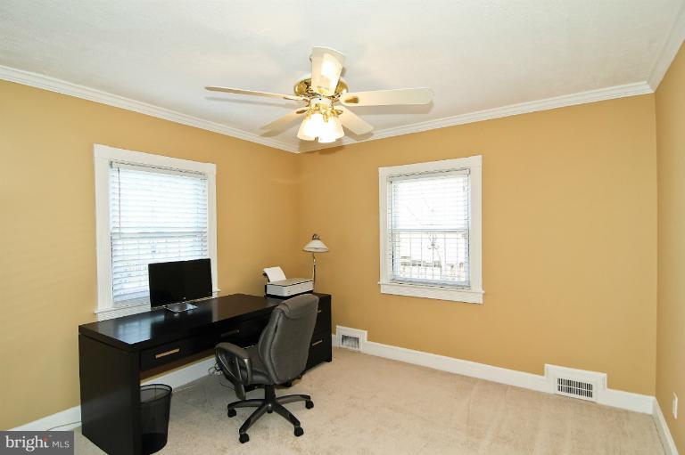 116 Rittenhouse Street Northeast Washington, DC 20011 - Photo 3 of 30 Bedroom