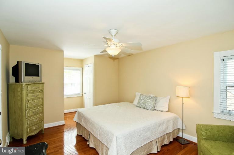 116 Rittenhouse Street Northeast Washington, DC 20011 - Photo 26 of 30 Bedroom (Master)