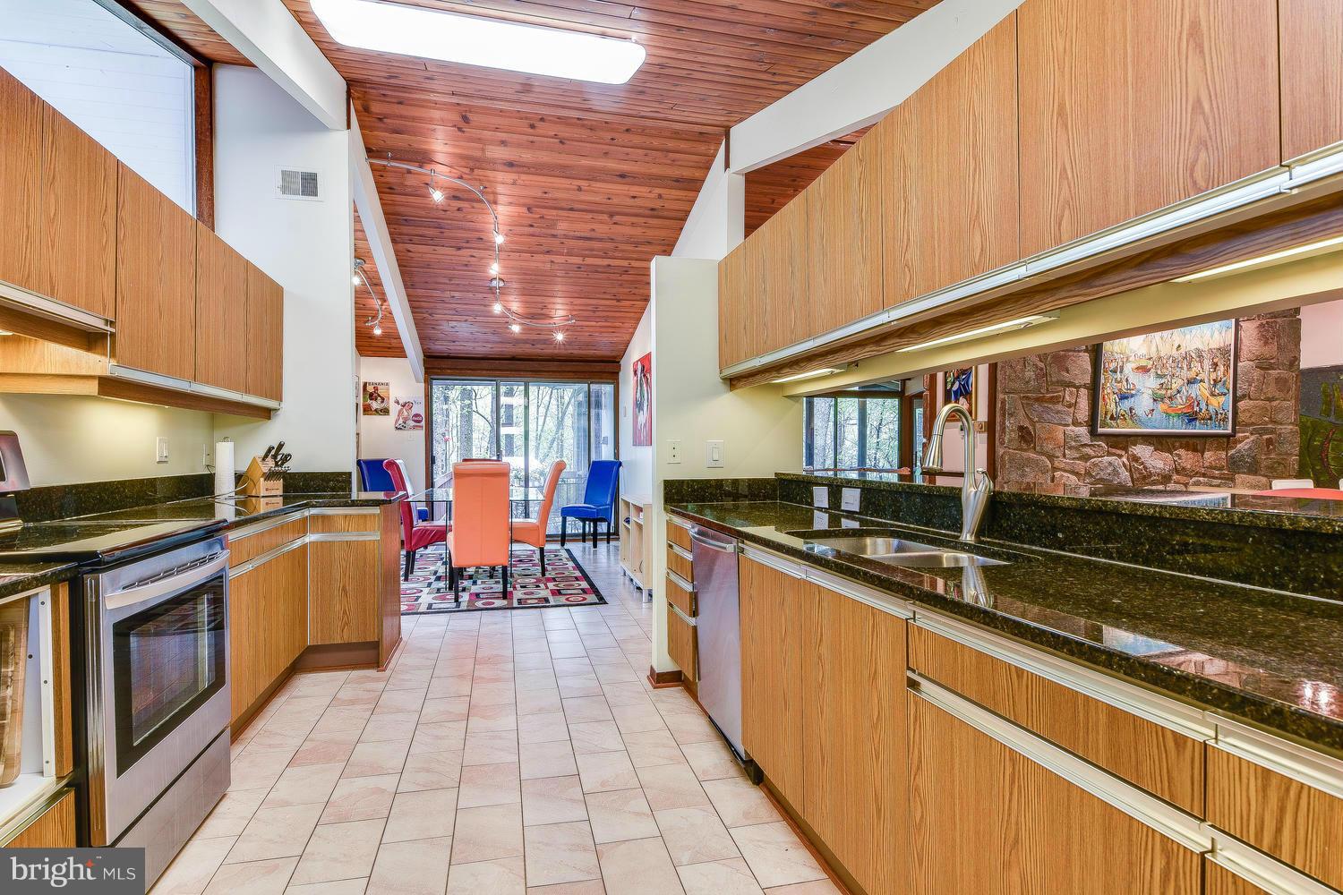 2004 Rebecca Court Silver Spring, MD 20906 - Photo 7 of 30 a kitchen with lots of counter top space