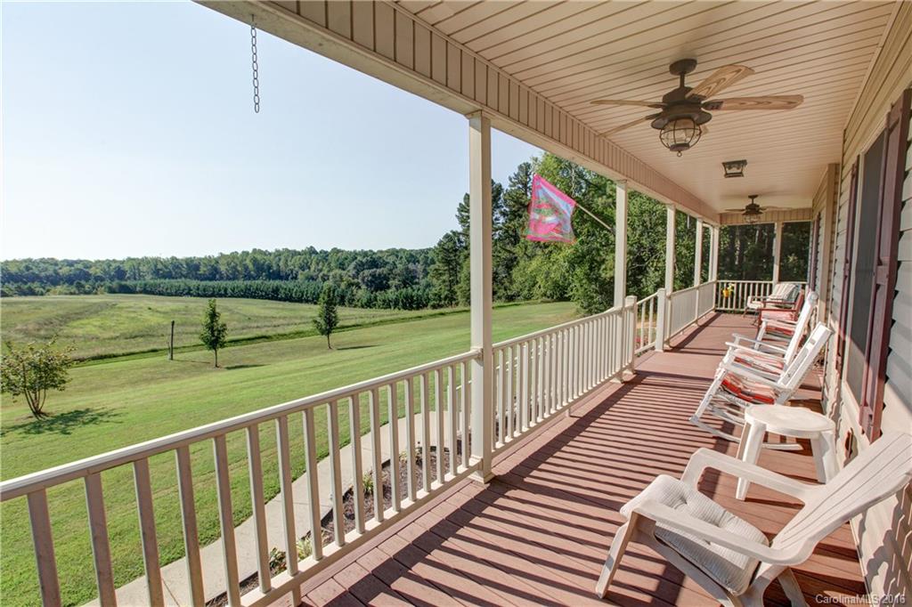 140 Red Yam Farm Road Dallas, NC 28034 - Photo 5 of 23 Gallery Image 5