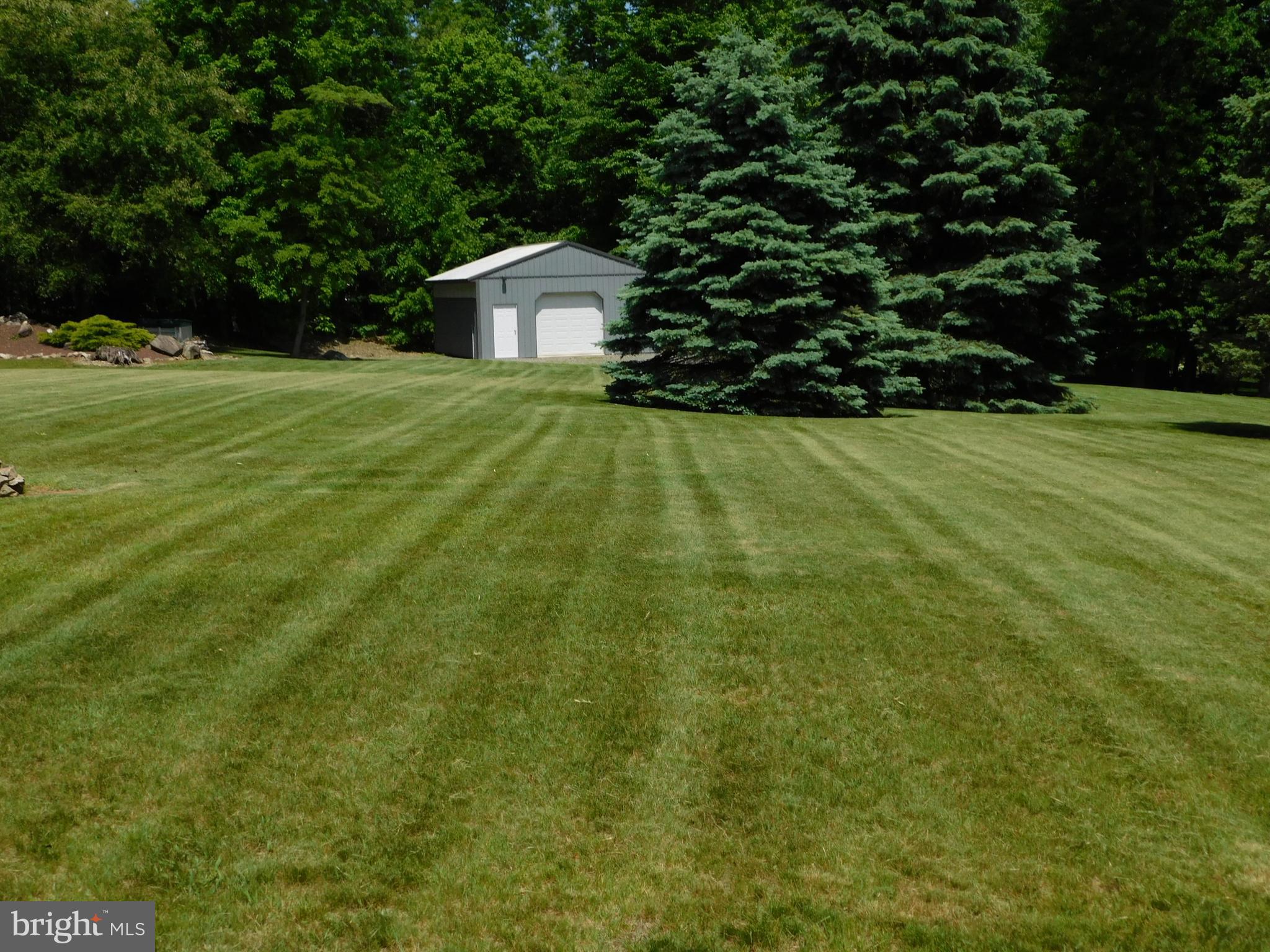 216 Anthonys Mill Road Bechtelsville, PA 19505 - Photo 11 of 51 Gallery Image 11