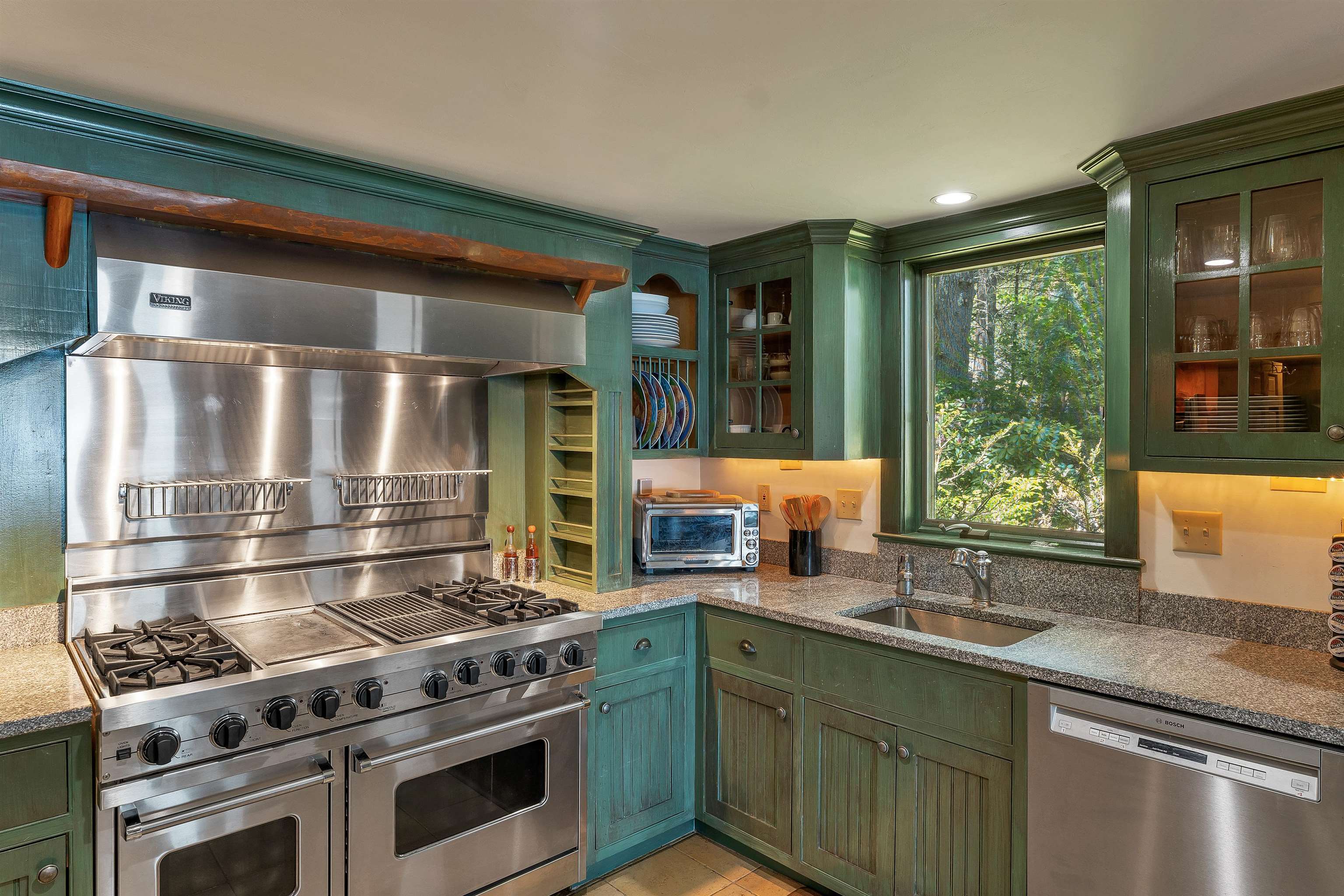 28 Veasey Shore Road Meredith, NH 03253 - Photo 22 of 60