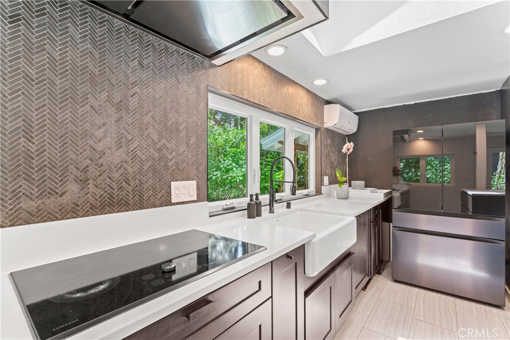 609 Millburn Road Lake Arrowhead, CA 92352 - Photo 11 of 60