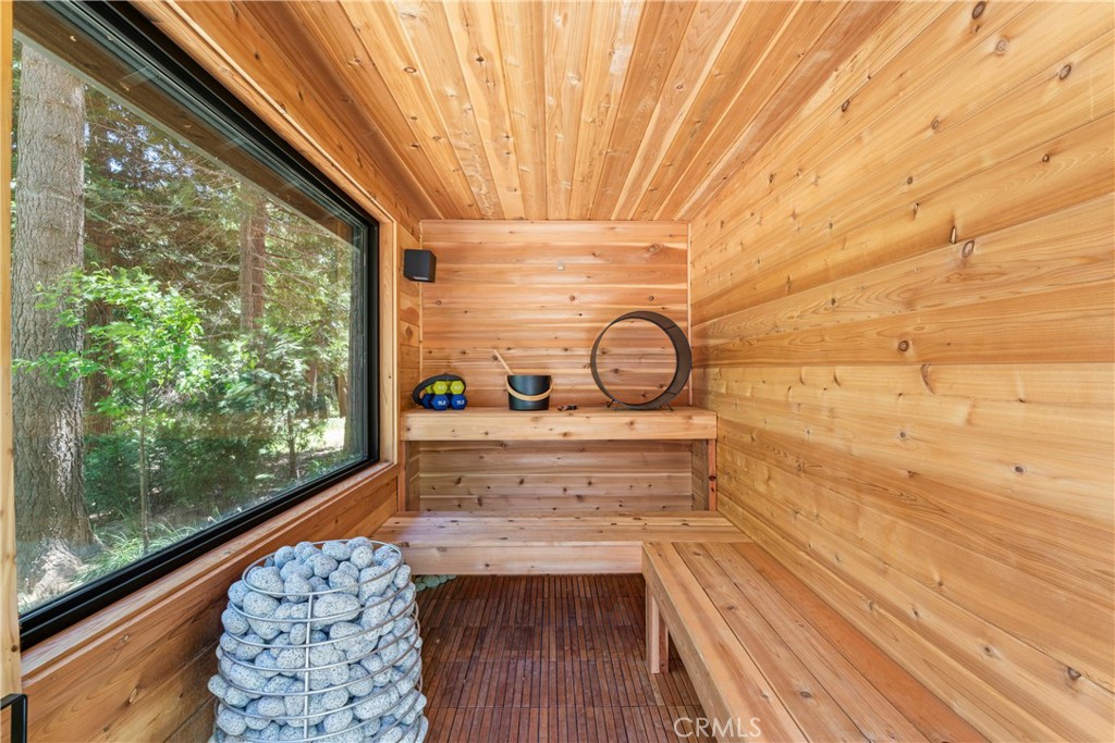609 Millburn Road Lake Arrowhead, CA 92352 - Photo 48 of 60 a view of entryway with wooden floor