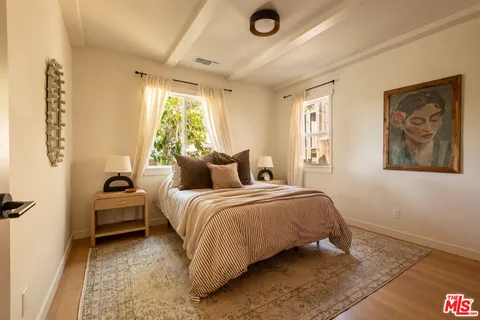 $1,678,000 | 4020 Clayton Avenue, Los Angeles, CA 90027