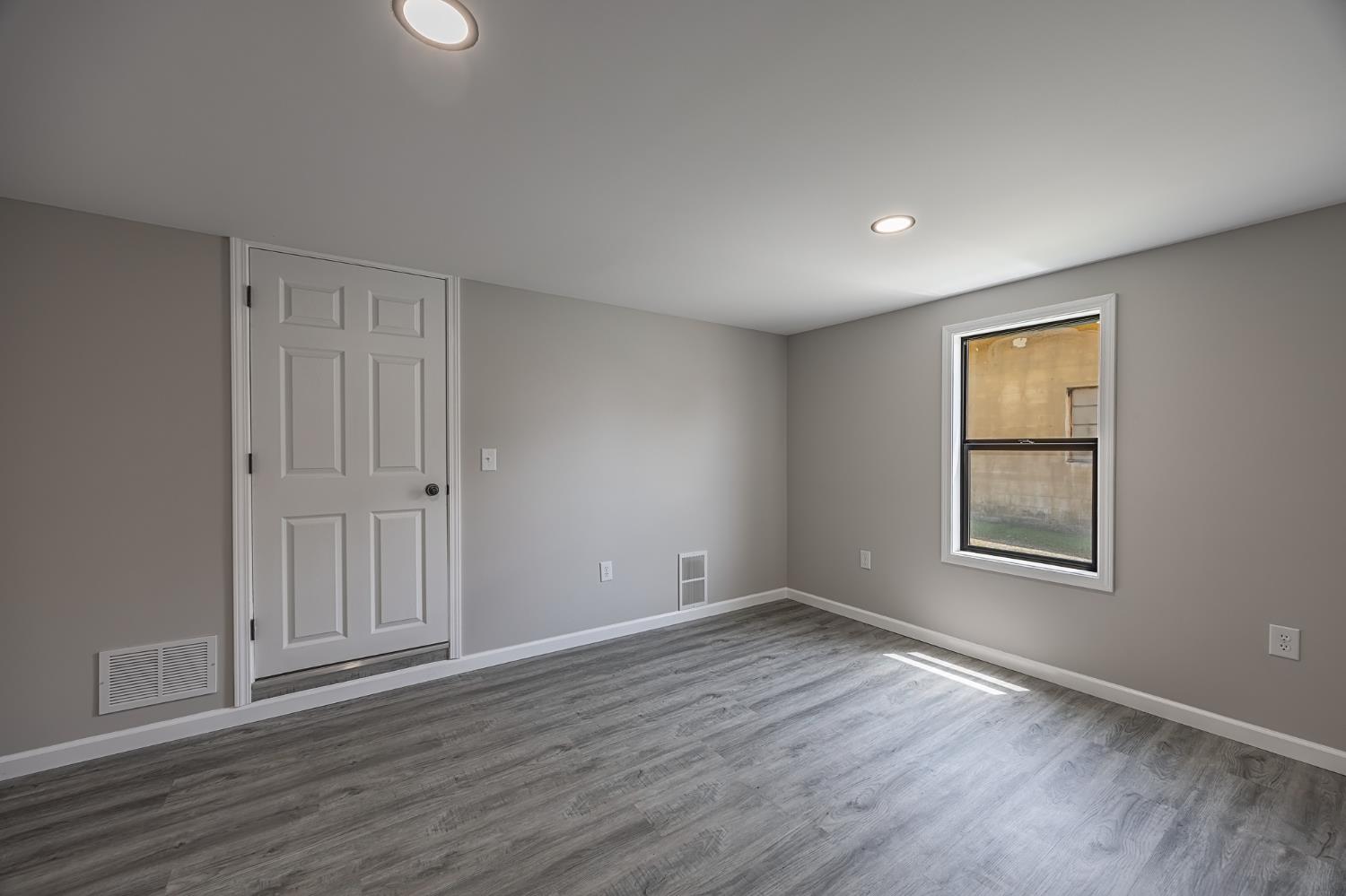 8914 South State Road Cross Plains, IN 47017 - Photo 23 of 41 Gallery Image 23