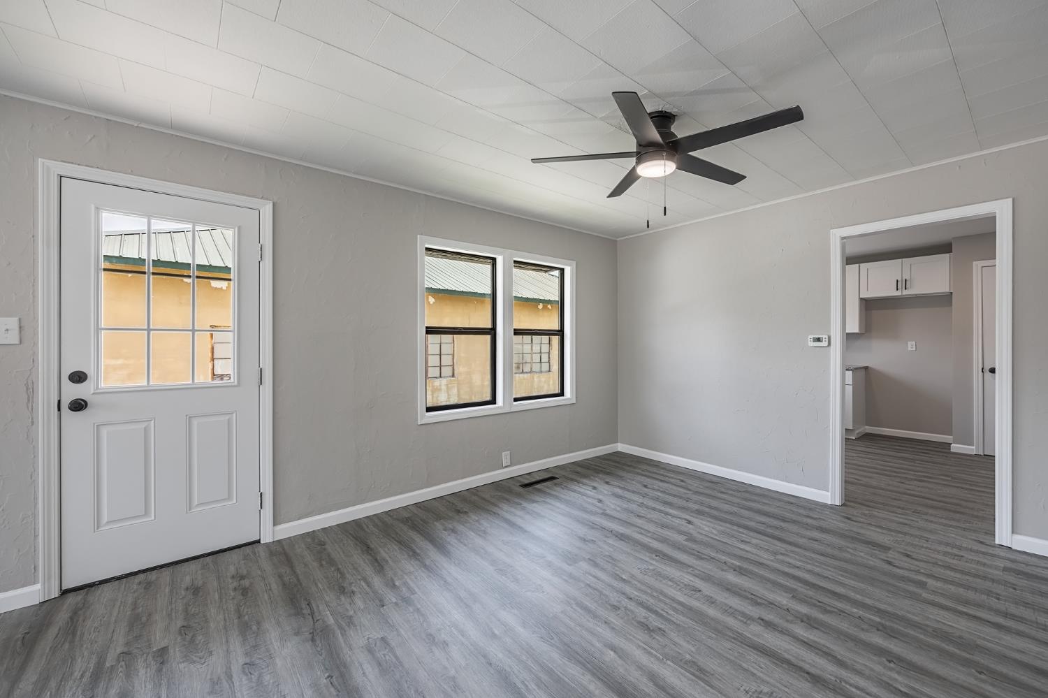 8914 South State Road Cross Plains, IN 47017 - Photo 8 of 41 Gallery Image 8