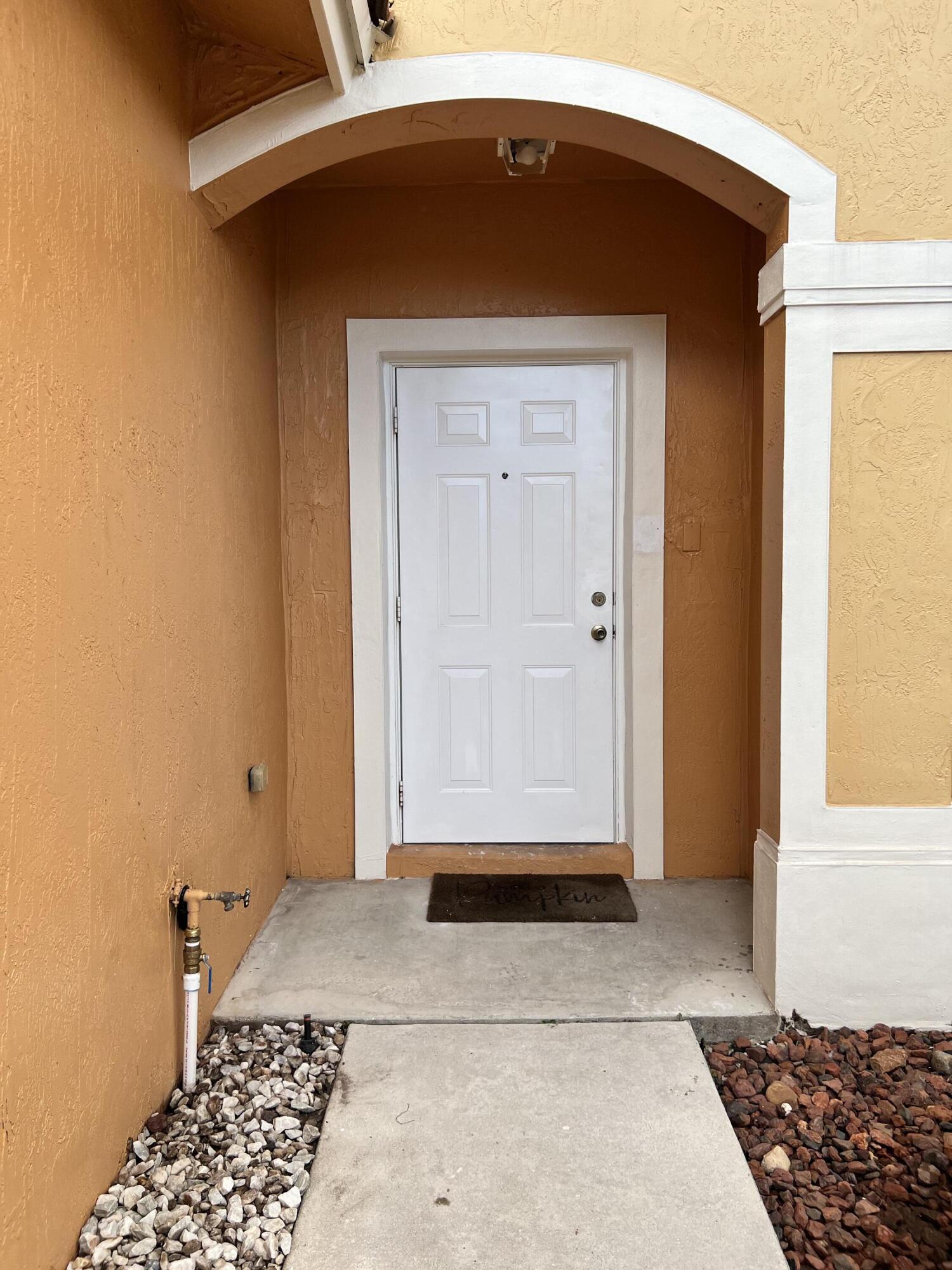 570 St Tropez Lane Margate, FL 33068 - Photo 2 of 33 1 (86)