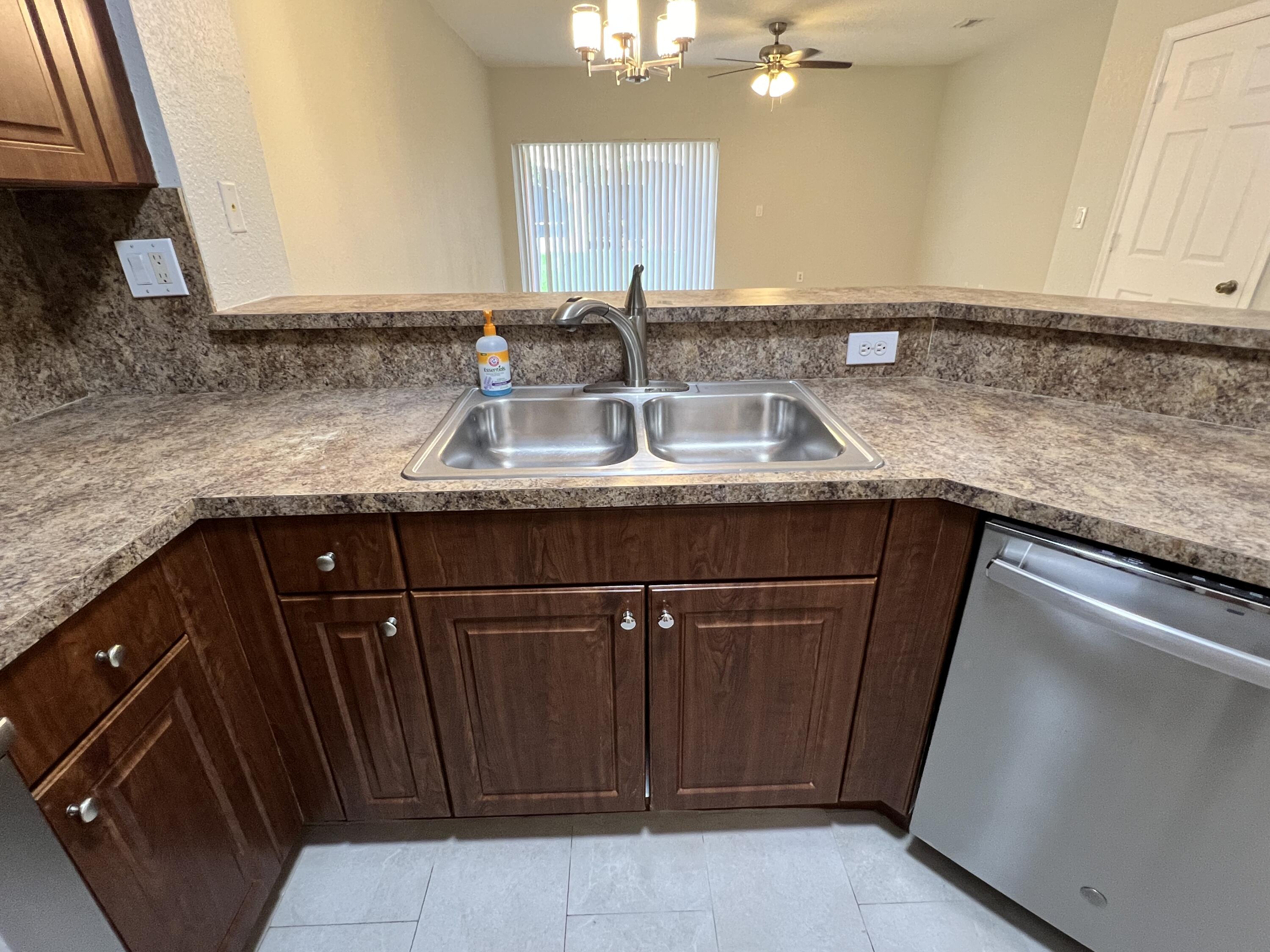 570 St Tropez Lane Margate, FL 33068 - Photo 5 of 33 14