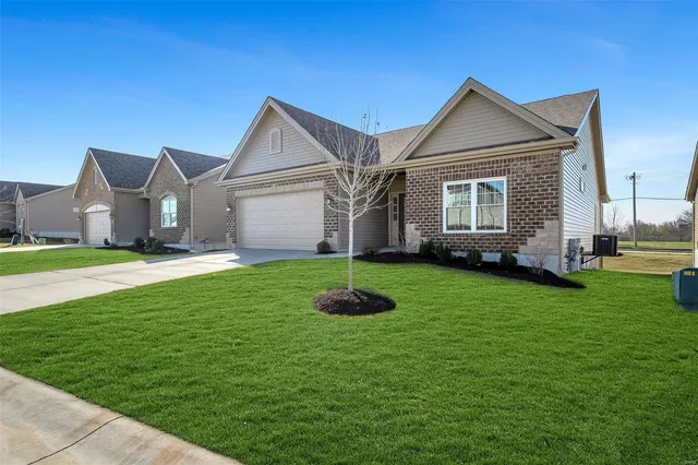 $534,900 | 116 Dardenne Place Drive, O'Fallon, MO 63368