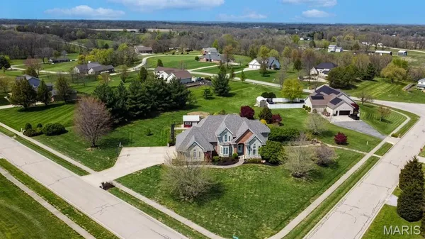 $929,000 | 3509 Rosewood Lane, Columbia, IL 62236