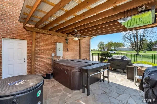 $929,000 | 3509 Rosewood Lane, Columbia, IL 62236