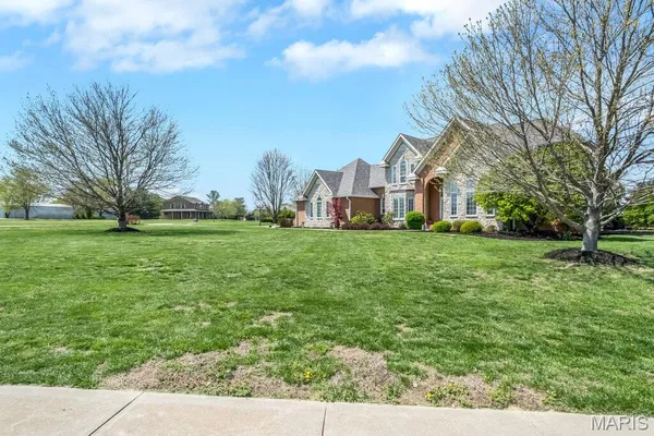 $929,000 | 3509 Rosewood Lane, Columbia, IL 62236