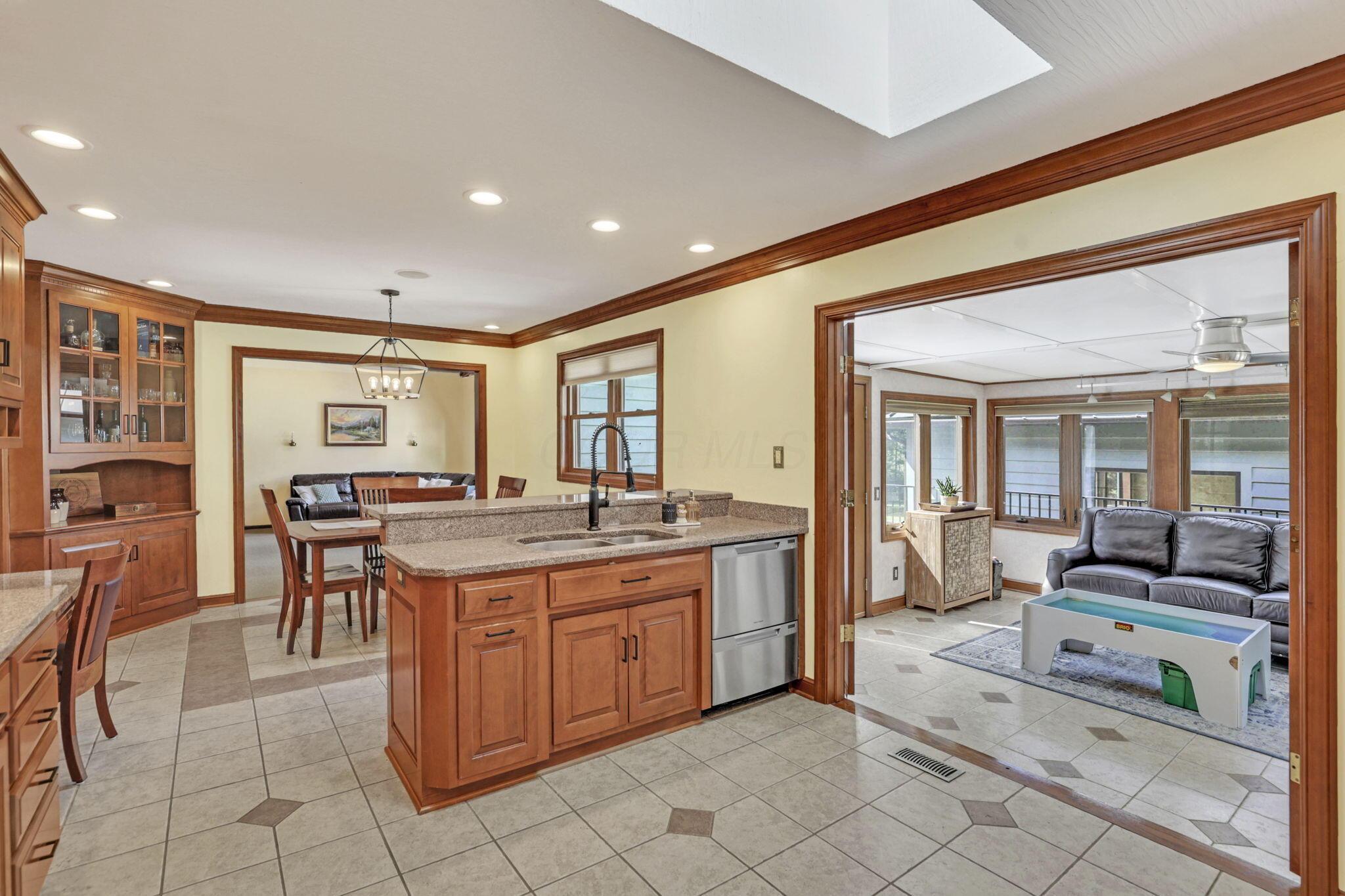 10485 Shipley Road Johnstown, OH 43031 - Photo 22 of 127 .