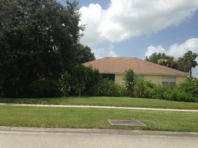 110 Nottingham Road Royal Palm Beach, FL 33411 - Photo 3 of 11 110 NOTTINGHAM (9)