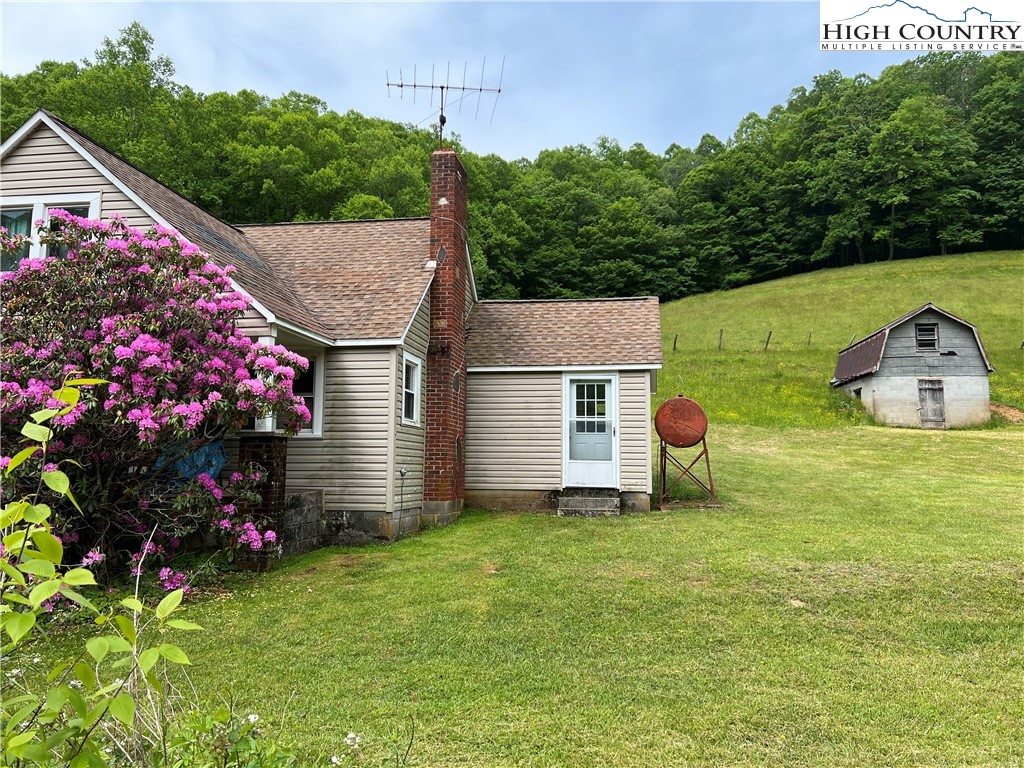 1267 Burkett Road Boone, NC 28607 - Photo 2 of 49 Gallery Image 2