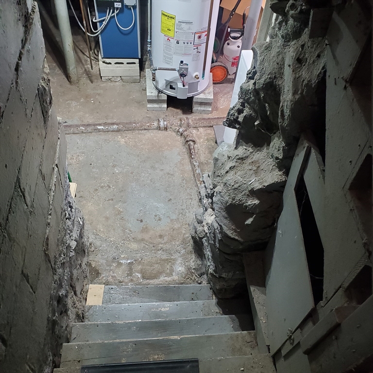 27 Halborn Street Boston, MA 02126 - Photo 10 of 20 a view of entryway