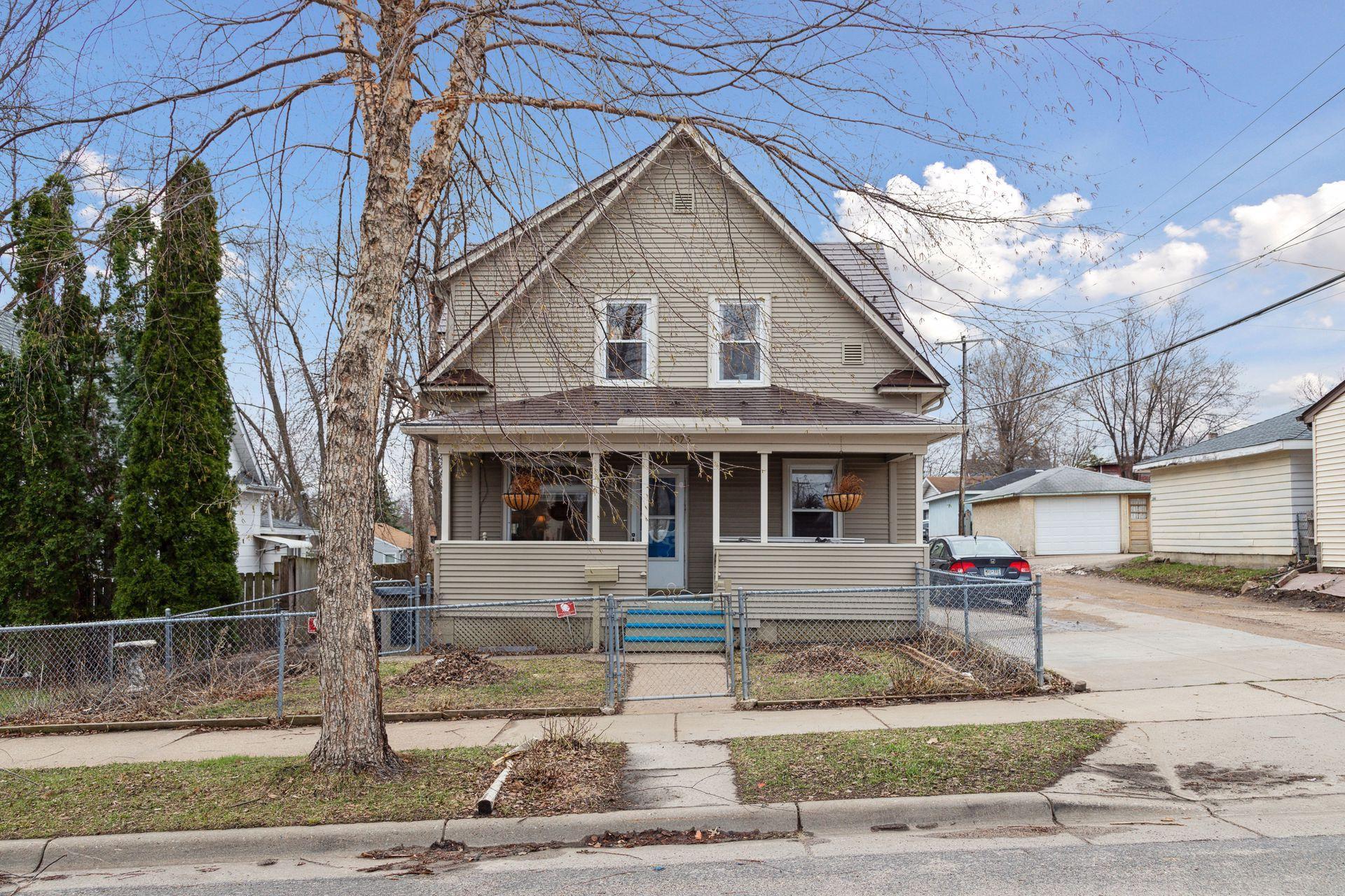 1076 Cook Avenue St. Paul, MN 55106 - Photo 1 of 1