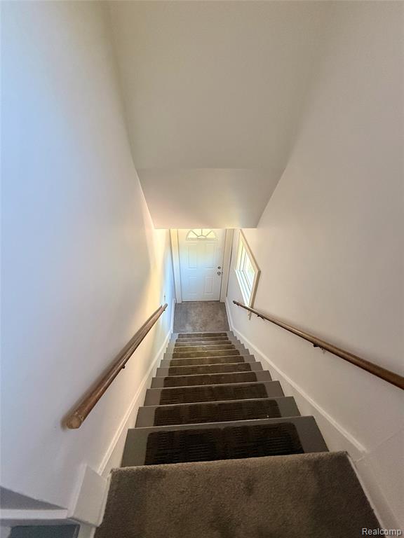 738 West Atherton Road Flint, MI 48507 - Photo 14 of 23