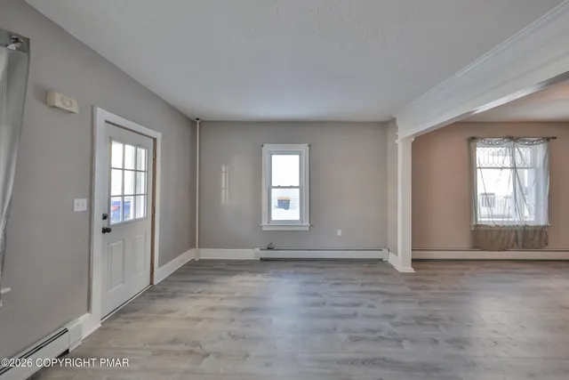 $1,900 | 518 Pen Argyl Street, Pen Argyl, PA 18072