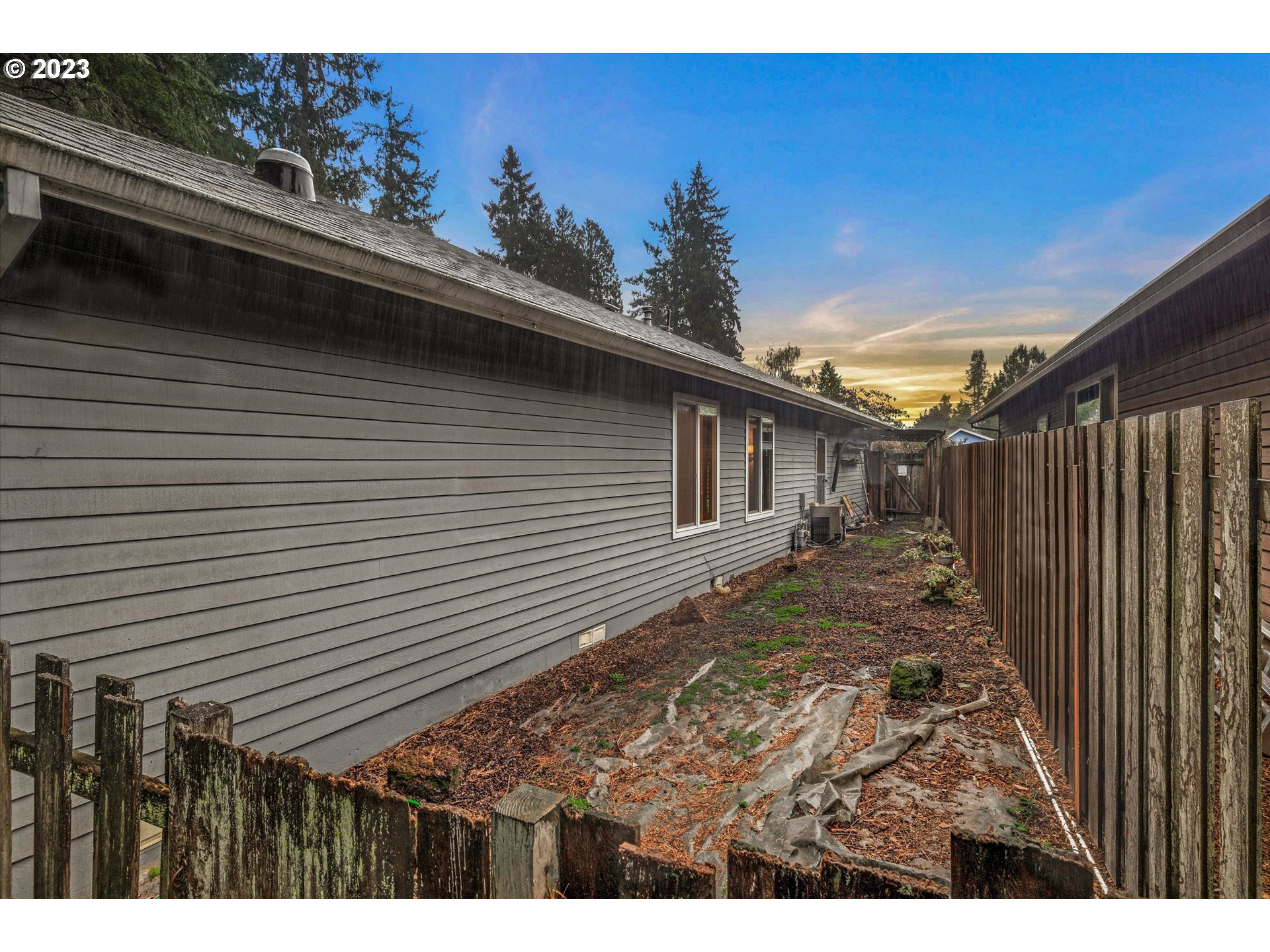 9775 Southwest Cook Court Tigard, OR 97224 - Photo 27 of 34 Gallery Image 27